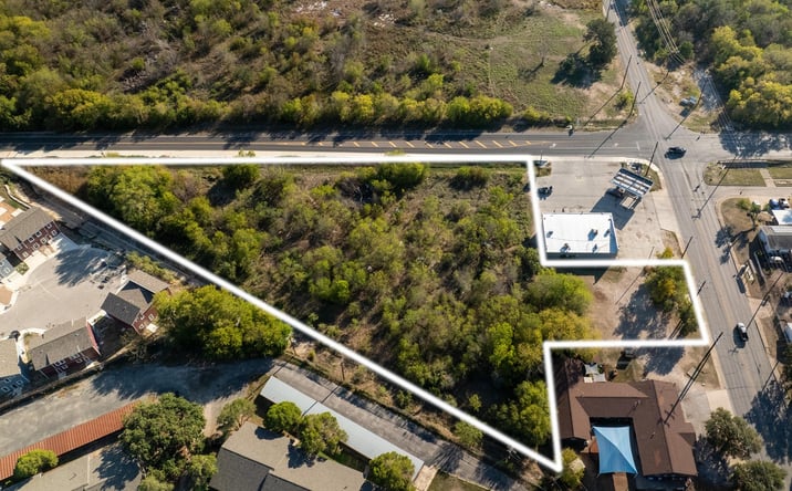 Pictures of Land property located at 300 Whitewood St, San Antonio, TX 78242 for sales - image #1
