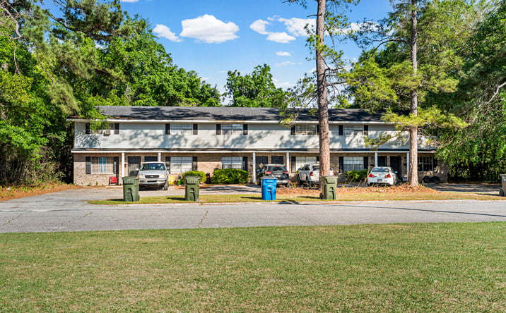 Pictures of Multifamily property located at 706 St Marys Dr, Waycross, GA 31501 for sales - image #1