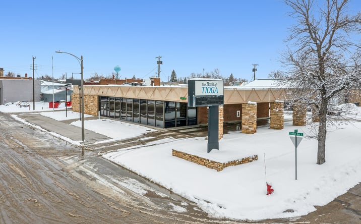 Pictures of Retail property located at 11 Central Ave, Crosby, ND 58730 for sales - image #1