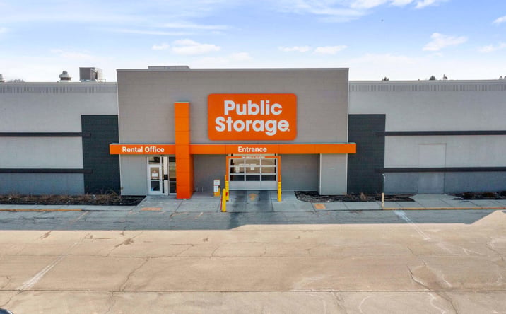 Pictures of Retail, Self Storage property located at 4801 Washington Ave, Racine, WI 53406 for sales - image #1
