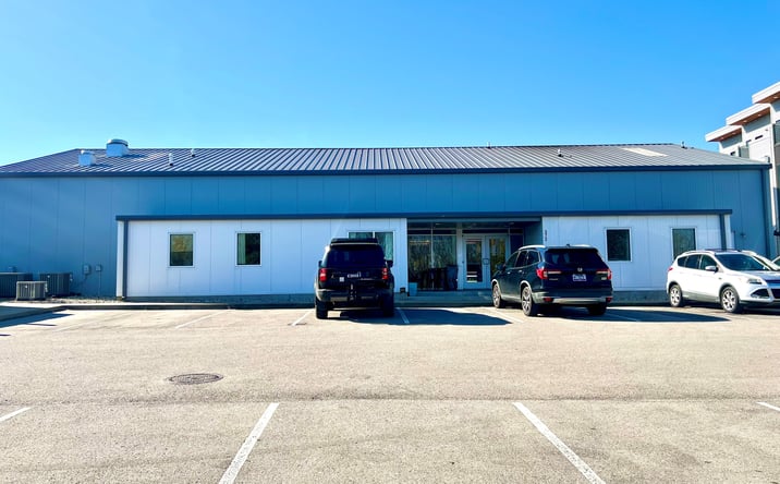 Pictures of Retail, Office, Industrial property located at 372 Herron Drive, Nashville, TN 37210-4628 for sales - image #1