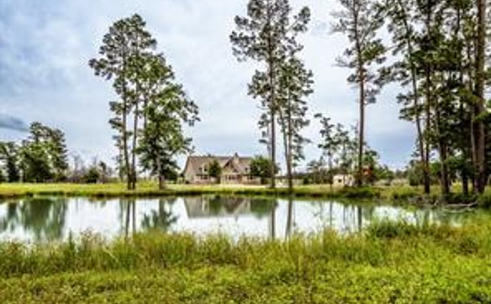 Pictures of Land property located at 1916 Fm-247, Huntsville, TX 77320 for sales - image #1