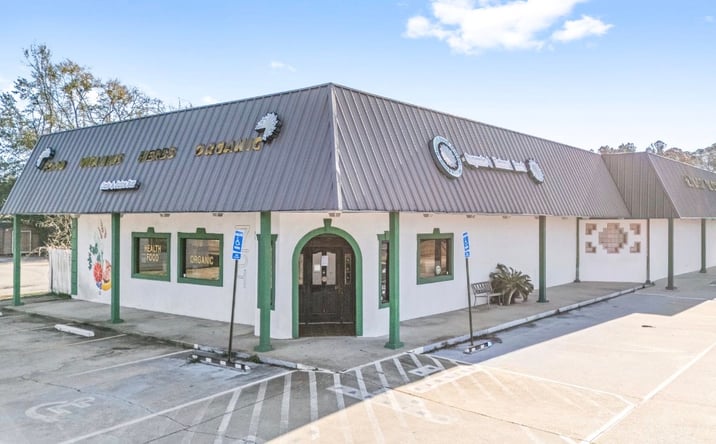 Pictures of Retail property located at 754 E.G. Miles Parkway, Hinesville, GA 31313 for sales - image #1