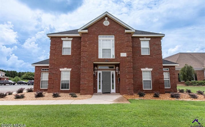 Pictures of Office property located at 327 Margie, Warner Robins, GA 31088 for sales - image #1