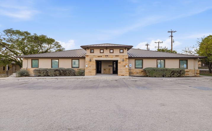 Pictures of Office property located at 1007 Huebner Rd, San Antonio, TX 78240 for sales - image #1