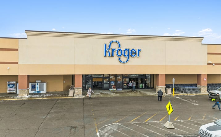 Pictures of Retail property located at 2045 S Main St, Bellefontaine, OH 43311 for sales - image #1