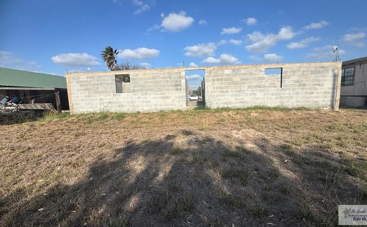 Pictures of Land, Multifamily property located at 31101 Eustolio Gonzalez Rd, Raymondville, TX 78580 for sales - image #1
