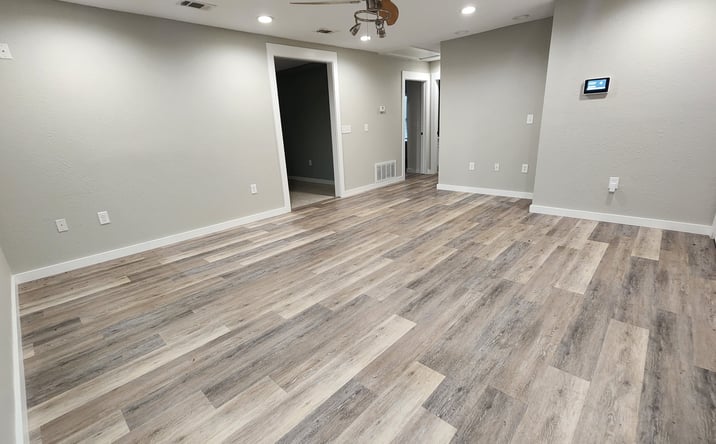 Pictures of Office property located at 6730 Mobile Hwy, Pensacola, FL 32526 for sales - image #1
