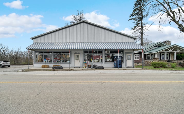 Pictures of Retail property located at 15295 S State Rd 17, Culver, IN 46511 for sales - image #1