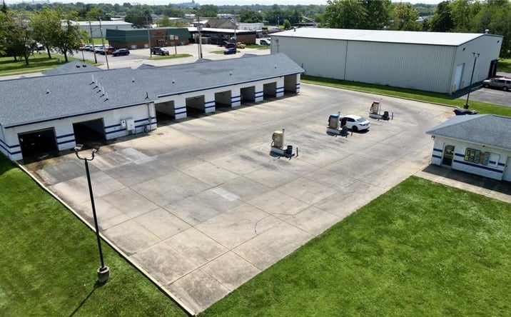 Pictures of Mixed Use property located at 3241 N WOODFORD ST, DECATUR, IL 62526-2835 for sales - image #1