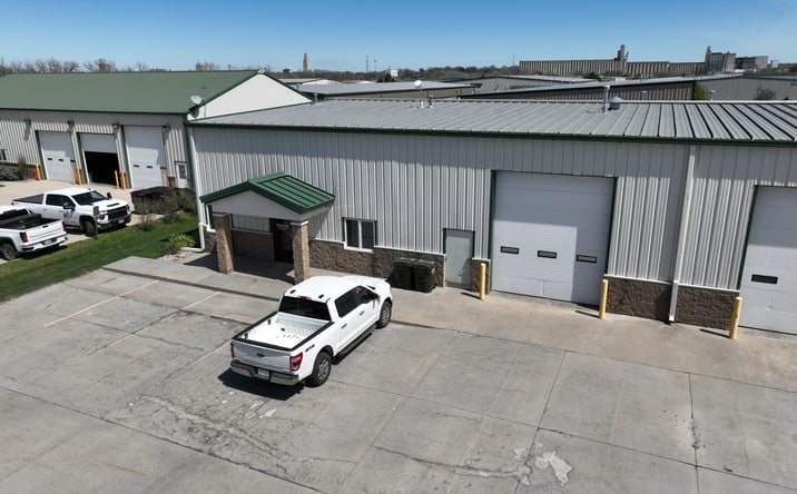 Pictures of Industrial property located at 1920 SW 6th St, Lincoln, NE 68522 for sales - image #1