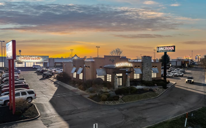 Pictures of Retail property located at 3979 Veterans Memorial Parkway, St Peters, MO 63376 for sales - image #1
