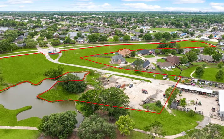 Pictures of Land property located at Fairway Dr, LaPlace, LA 70068 for sales - image #1