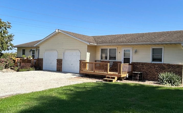 Pictures of Multifamily property located at 373 S State Road 49, Valparaiso, IN 46383 for sales - image #1