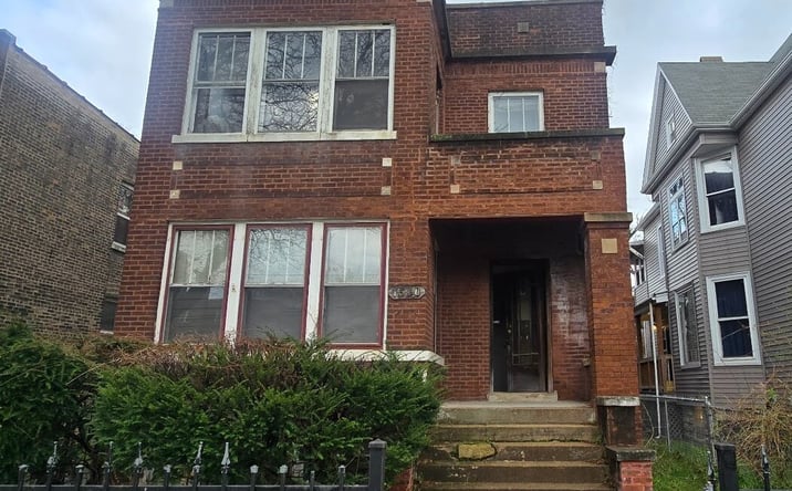 Pictures of Multifamily property located at 7530 S Eggleston Avenue, Chicago, IL 60620 for sales - image #1
