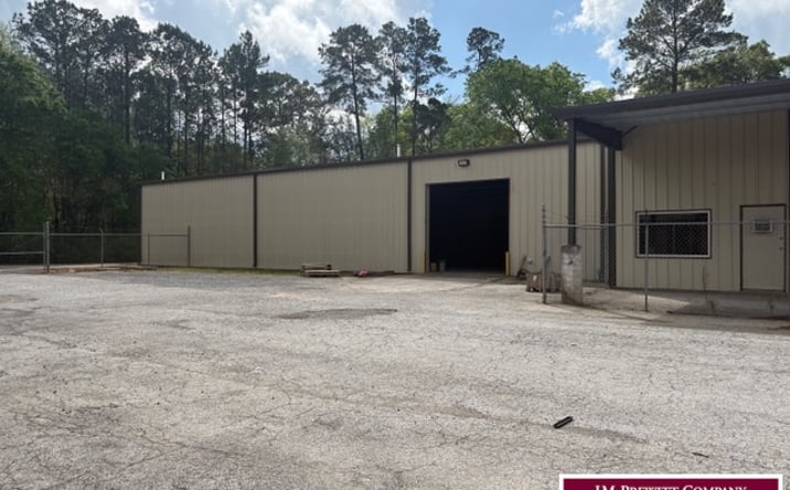 Pictures of Industrial, Office property located at 34369 US-96, Buna, TX 77612 for sales - image #1