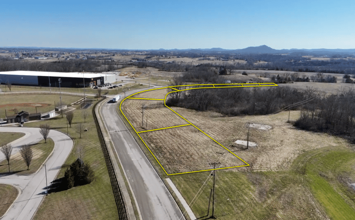 Pictures of Land property located at Farristown Industrial Road, Berea, KY 40403 for sales - image #1