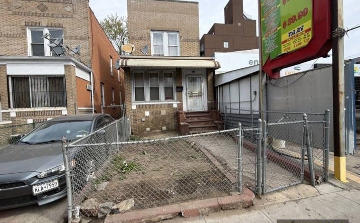 Pictures of Mixed Use property located at 2611 Clarendon Rd, Brooklyn, NY 11226 for sales - image #1