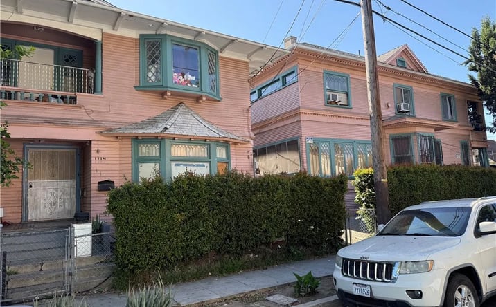 Pictures of Multifamily property located at 1867 W 11th, Los Angeles, CA 90006 for sales - image #1