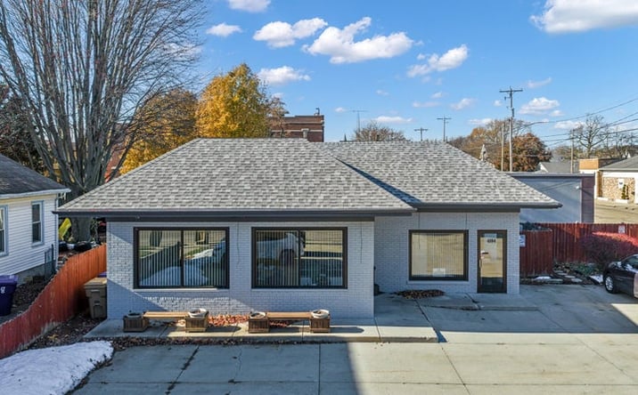 Pictures of Retail property located at 4104 7th Ave, Kenosha, WI 53140 for sales - image #1