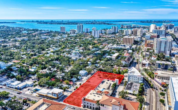 Pictures of Multifamily property located at 200 S Washington Blvd, Sarasota, FL 34236 for sales - image #1