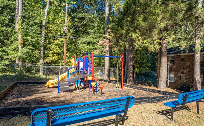 Pictures of Multifamily property located at 3820 Old Cascade Rd SW, Atlanta, GA 30331 for sales - image #1