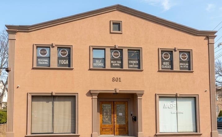 Pictures of Office, Retail property located at 801 Palisade Ave, Fort Lee, NJ 07024 for sales - image #1
