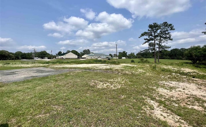 Pictures of Land property located at 4783 Main Street, Anacoco, LA 71403 for sales - image #1