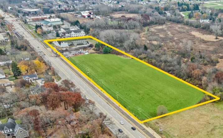 Pictures of Land property located at 0 Hunt Club Road, Gurnee, IL IL for sales - image #1
