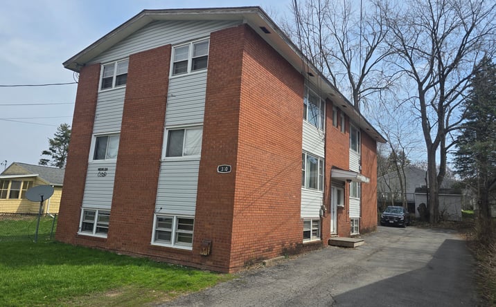 Pictures of Multifamily property located at 328 Ashdale Ave, Syracuse, NY 13206 for sales - image #1