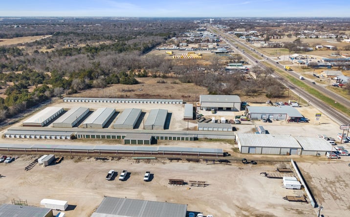 Pictures of Self Storage property located at 3222 US-82, Gainesville, TX 76240 for sales - image #1