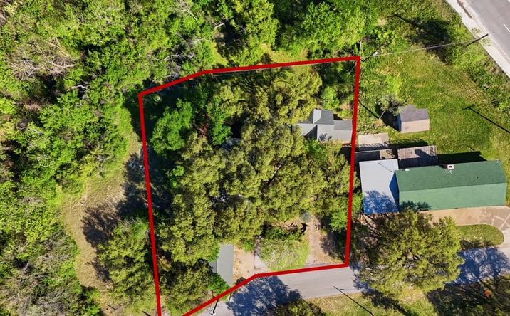 Pictures of Land property located at 7020 Edgemere Pl, Lake Worth, TX 76135 for sales - image #1