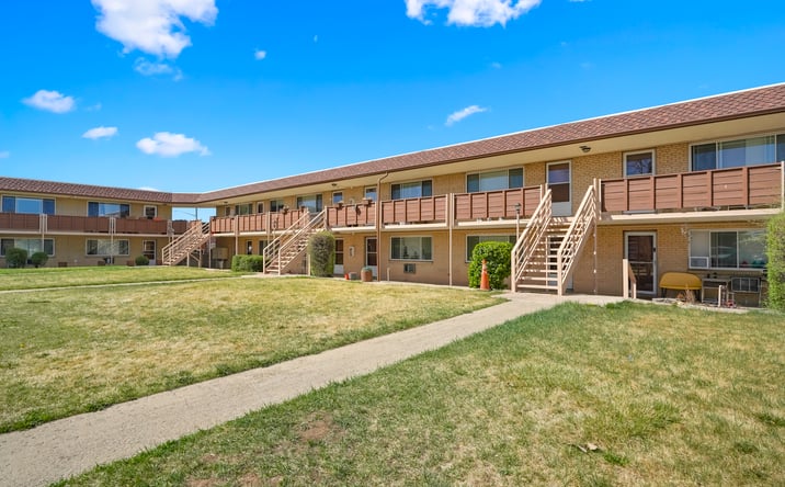 Pictures of Multifamily property located at 2940 W Arkansas Ave, Denver, CO 80219 for sales - image #1