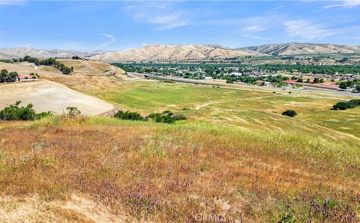 Pictures of Land property located at Cebada, Paso Robles, CA 93446 for sales - image #1