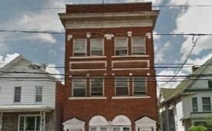 Pictures of Multifamily property located at 1418 Pittston Ave, Scranton, PA 18505 for sales - image #1
