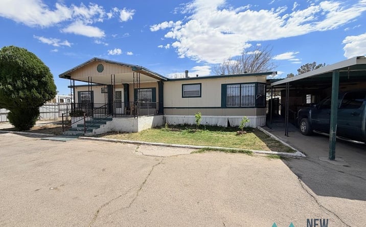 Pictures of Mixed Use property located at 309 W Rose Street, Carlsbad, NM 88220 for sales - image #1
