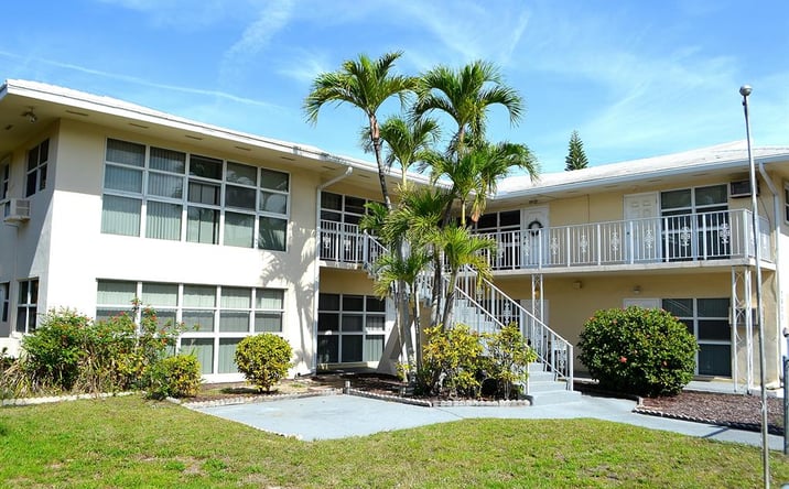 Pictures of Multifamily property located at 2633 Middle River Dr, Fort Lauderdale, FL 33306 for sales - image #1