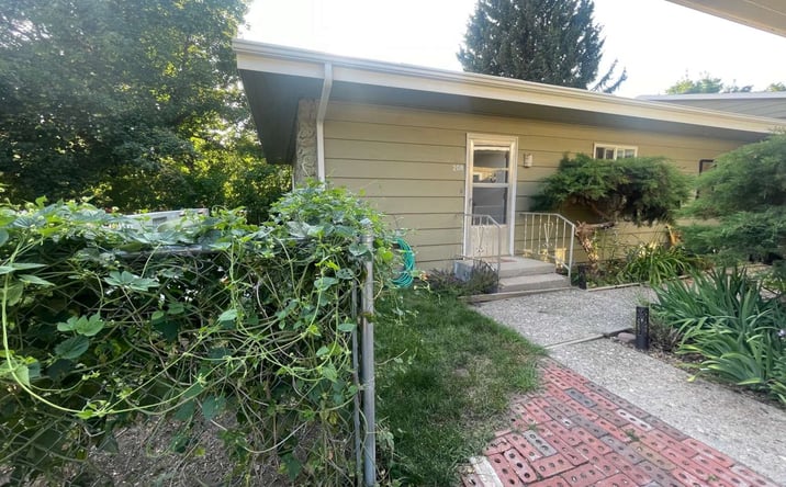 Pictures of Multifamily property located at 208 Dixon Avenue, Missoula, MT 59801 for sales - image #1
