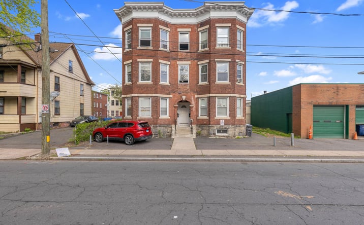 Pictures of Multifamily property located at 18 South Whitney Street, Hartford, CT 06106 for sales - image #1