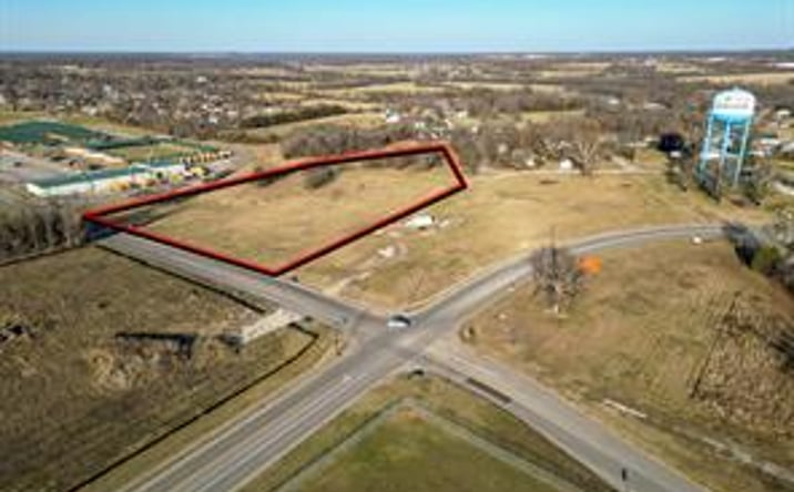Pictures of Land property located at 1100 Clark Street, Lebanon, MO 65536 for sales - image #1
