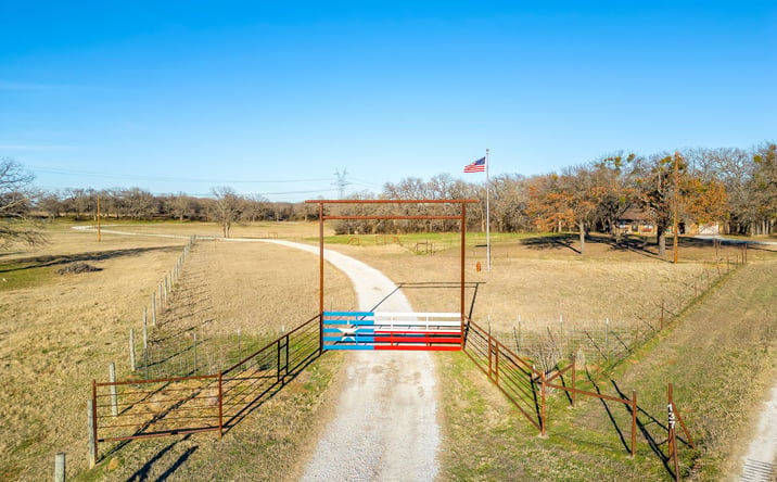 Pictures of Land property located at 39 Acres with Home in Wise County, Boyd, TX 78629 for sales - image #1