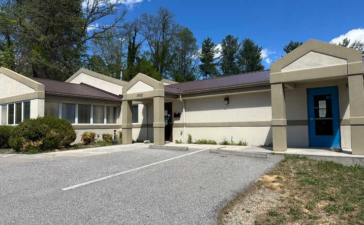 Pictures of Retail property located at 1600 N Main St, Blacksburg, VA 24060 for sales - image #1