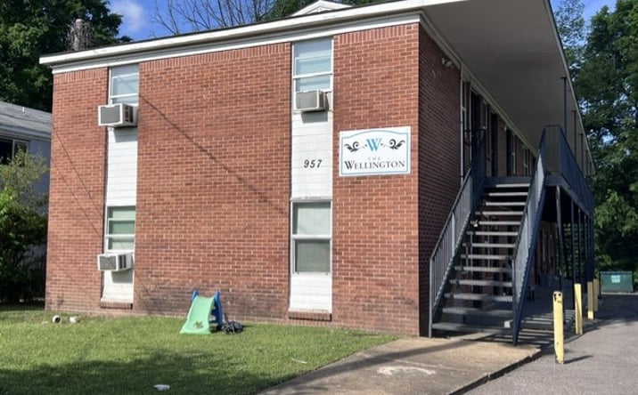 Pictures of Multifamily property located at 957 S Wellington St, Memphis, TN 38126 for sales - image #1