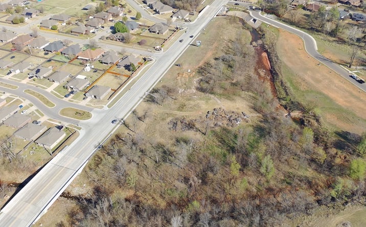 Pictures of Land property located at 2318 South Sara Road, Yukon, OK 73099 for sales - image #1