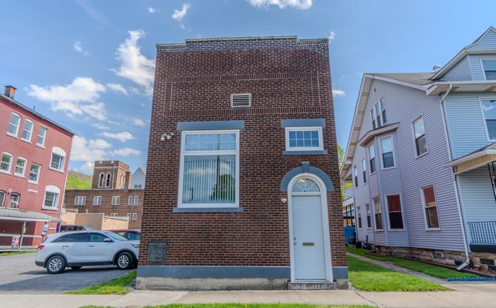 Pictures of Multifamily, Office property located at 514 Coleman Ave, Johnstown, PA 15902 for sales - image #1