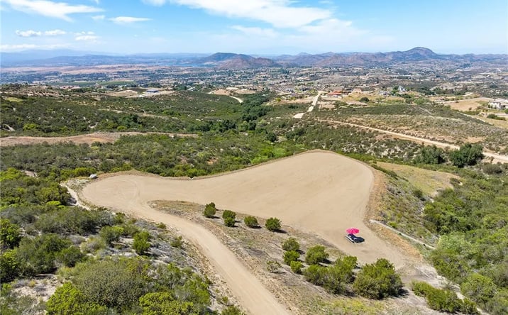 Pictures of Land property located at 39767 Esplendida, Temecula, CA 92592 for sales - image #1