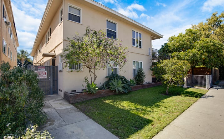 Pictures of Multifamily property located at 4253 South Centinela Avenue, Los Angeles, CA 90066 for sales - image #1