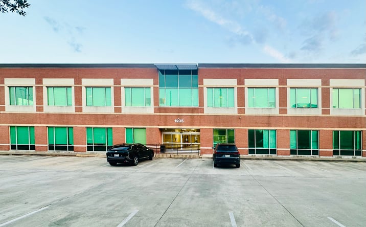 Pictures of Office property located at 1235 Lake Pointe Parkway, Sugar Land, TX 77478 for sales - image #1