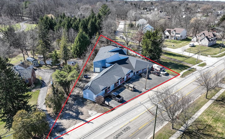 Pictures of Retail property located at 10414 Ravenna Rd, Twinsburg, OH 44087 for sales - image #1