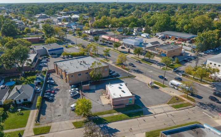 Pictures of Retail property located at 6505 Pearl Rd, Parma Heights, OH 44130 for sales - image #1